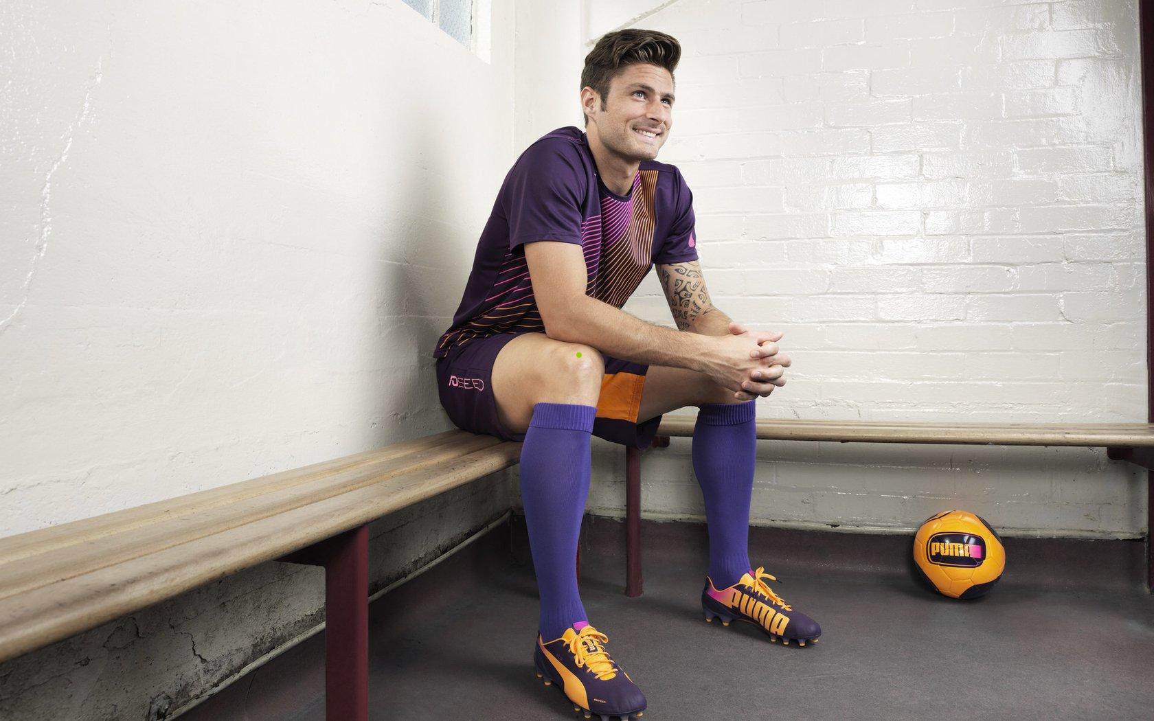 pg模拟器导航|凌晨4点决战伯纳乌！皇马逆袭登顶之战 姆巴佩冲刺赛季20球里程碑